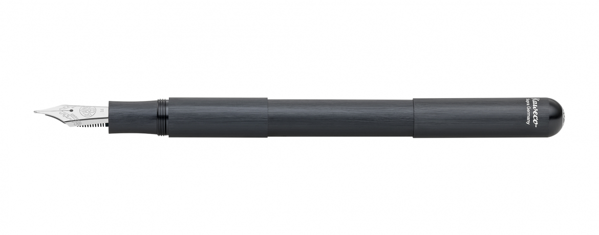 Kaweco AC SPORT Penna Stilografica Nera – Corpo In Alluminio Opaco E Carbonio, Pennino In Acciaio M (medio) – Formato Tascabile 10,5 Cm (13 Cm Con Cappuccio) – Di Lusso, Made In Germany