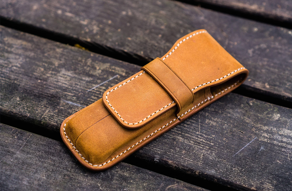 Galen Leather Flap Pen Case - Crazy Horse Brown - 2 Posti