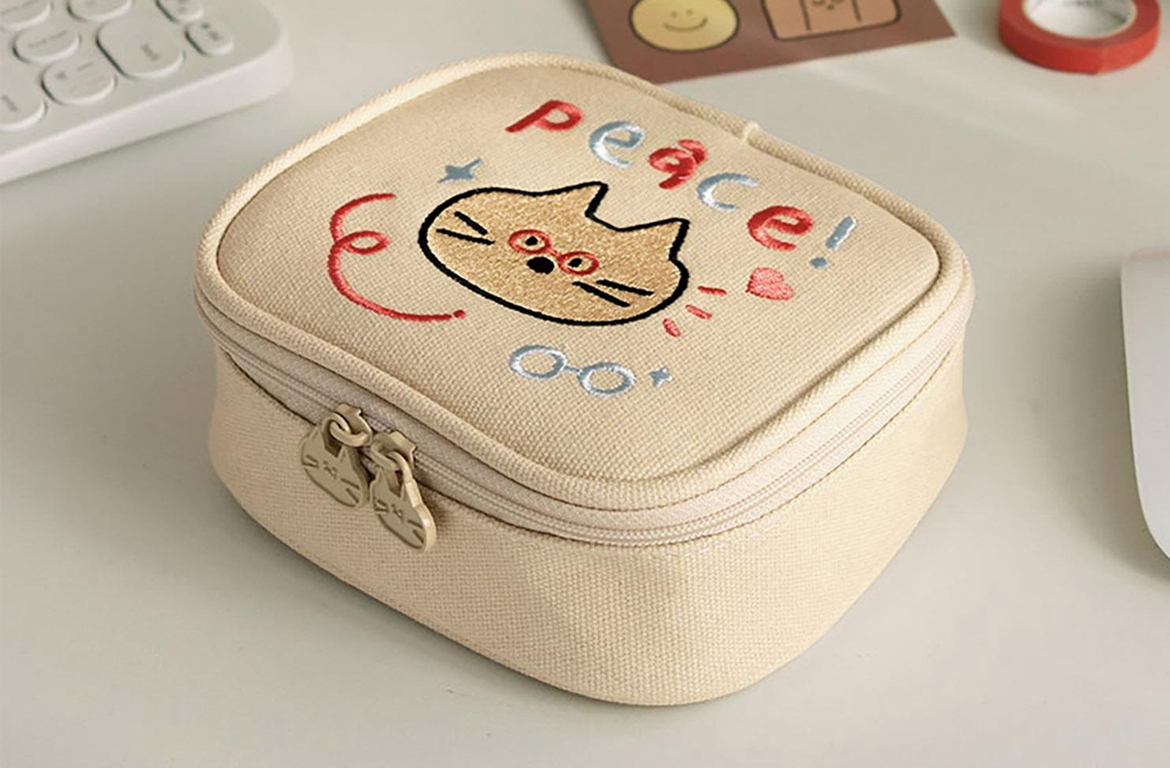 Iconic Doodle Mini Pouch - Astuccio - Cream